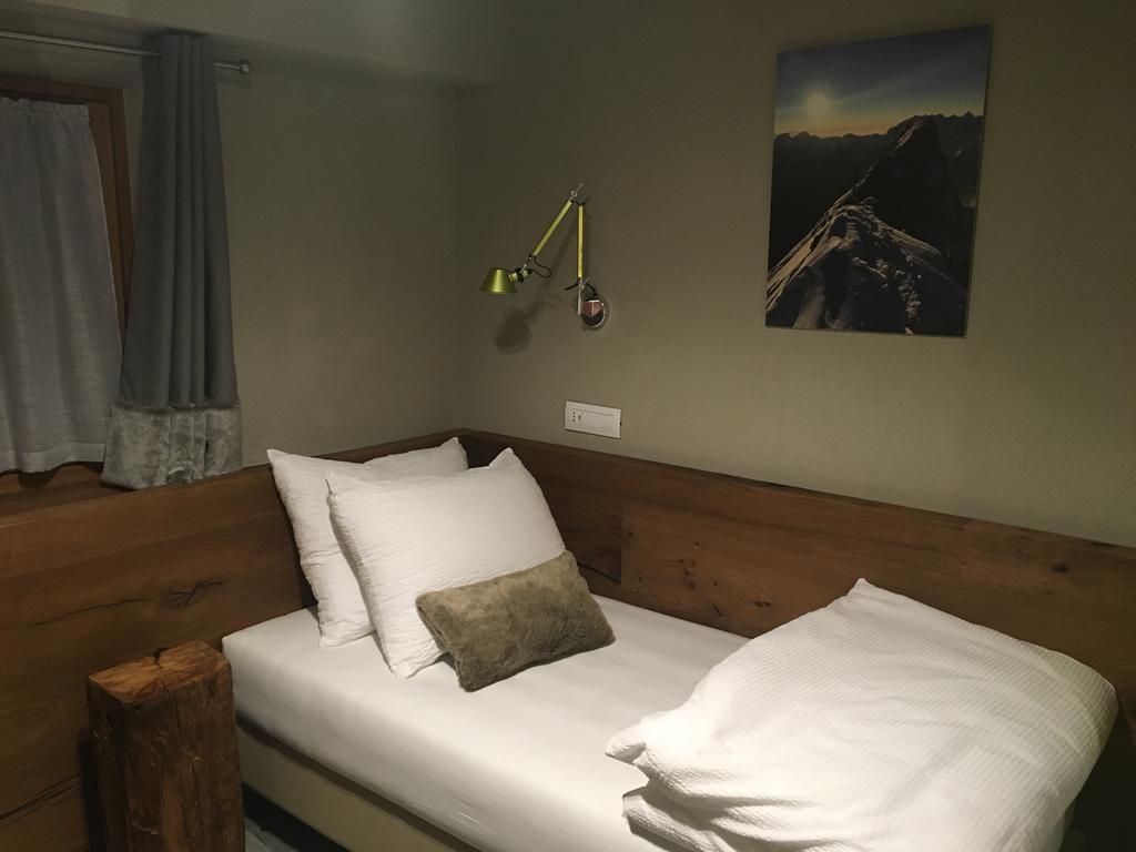 4478 Mountain Lodge Valtournenche Zimmer foto