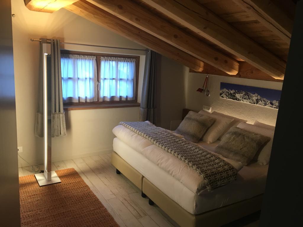 4478 Mountain Lodge Valtournenche Zimmer foto