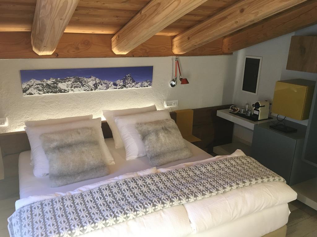 4478 Mountain Lodge Valtournenche Zimmer foto