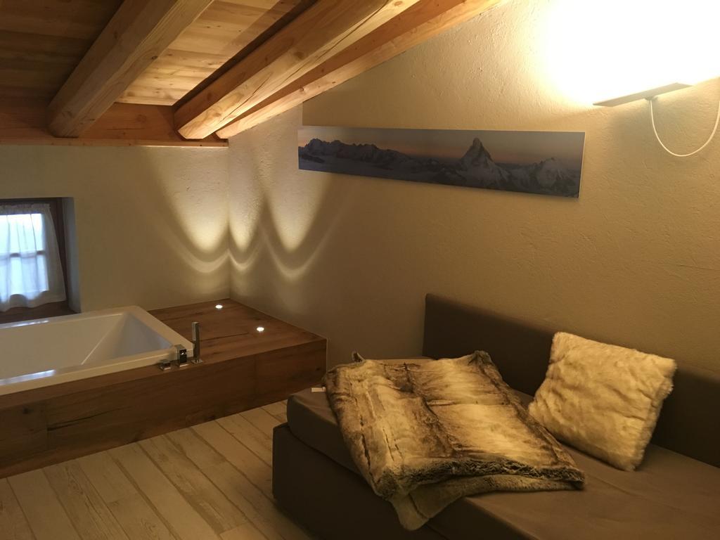 4478 Mountain Lodge Valtournenche Zimmer foto